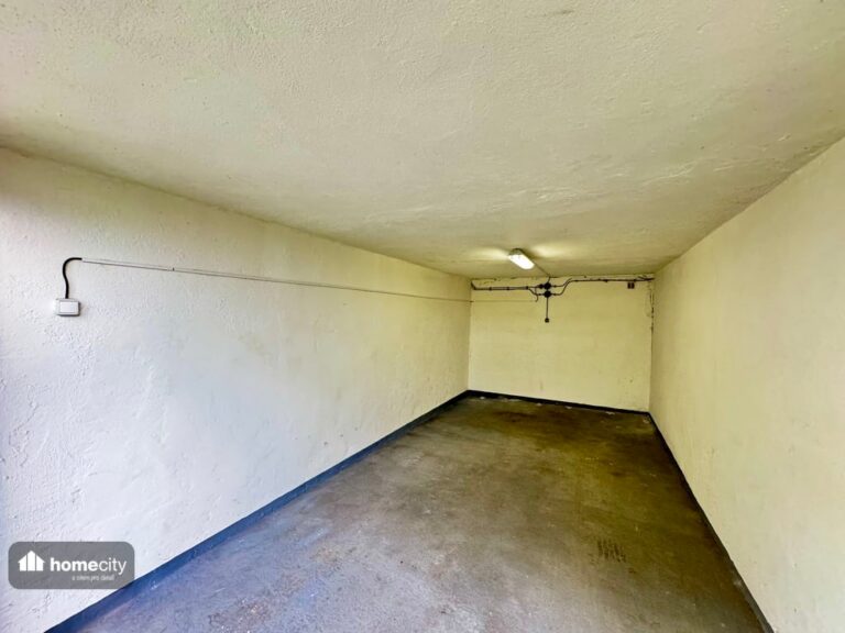 Prodej garáže 19 m² – Pardubice, Ohrazenice