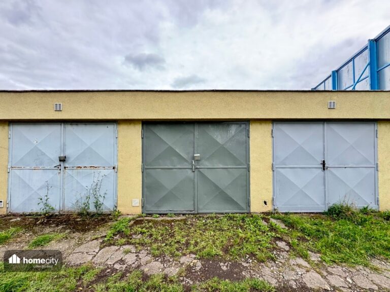 Prodej garáže 19 m² – Pardubice, Ohrazenice