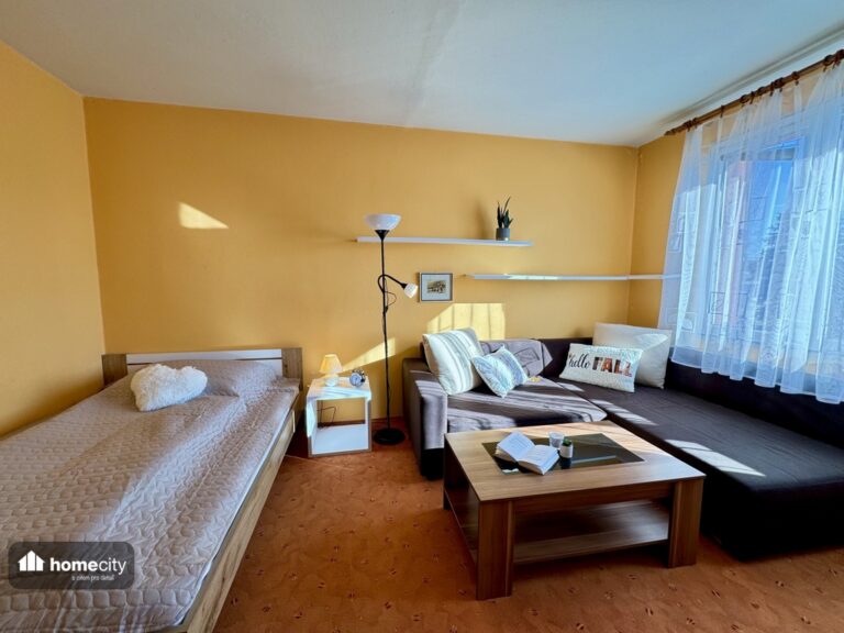 Prodej bytu 1+1, 31 m², Strašice